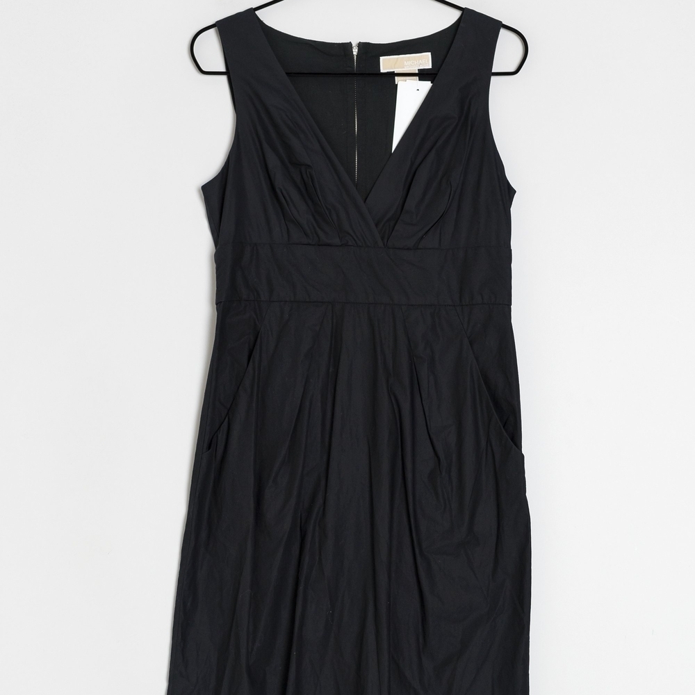 Michael Kors Elegant Black Sleeveless Dress